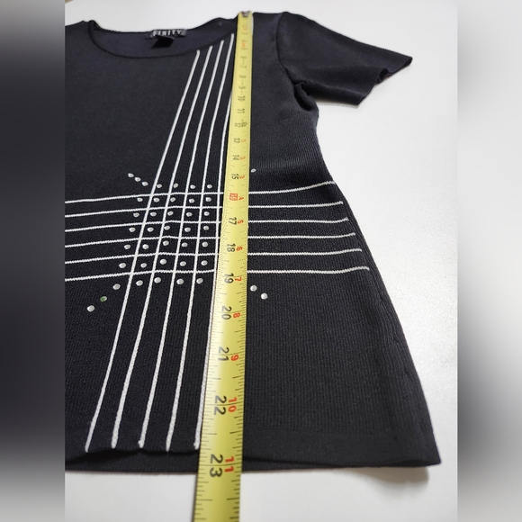 Knit Rhinestone Patterned Top - Picture 8 of 8